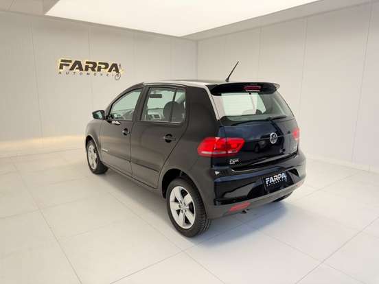 VOLKSWAGEN-FOX-2017