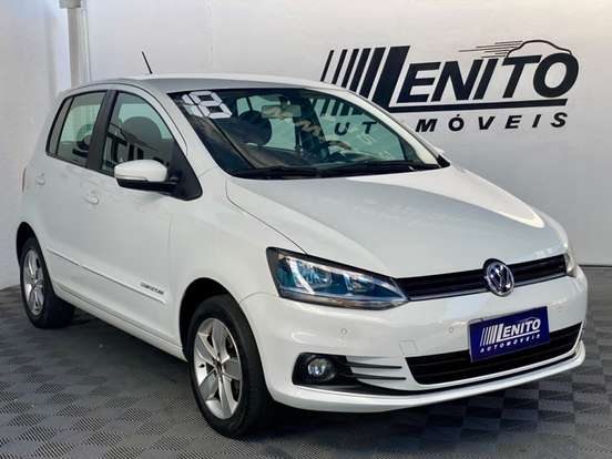 VOLKSWAGEN-FOX-2017