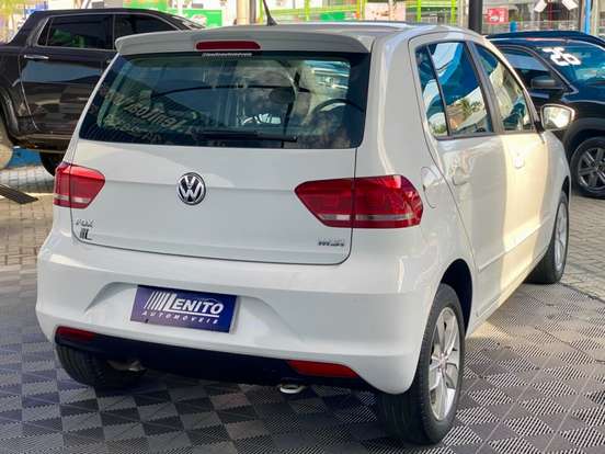 VOLKSWAGEN-FOX-2017