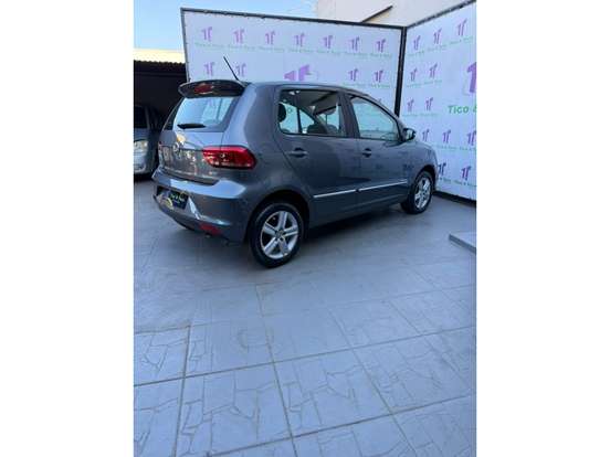 VOLKSWAGEN-FOX-1.6 MSI HIGHLINE 16V FLEX 4P MANUAL VOLKSWAGEN-FOX-2016