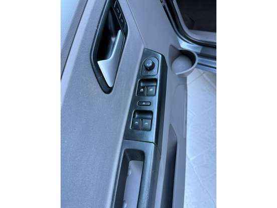 VOLKSWAGEN-FOX-1.6 MSI HIGHLINE 16V FLEX 4P MANUAL VOLKSWAGEN-FOX-2016