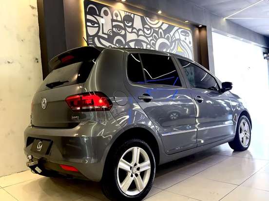 VOLKSWAGEN-FOX-1.6 MSI HIGHLINE 16V FLEX 4P MANUAL VOLKSWAGEN-FOX-2015