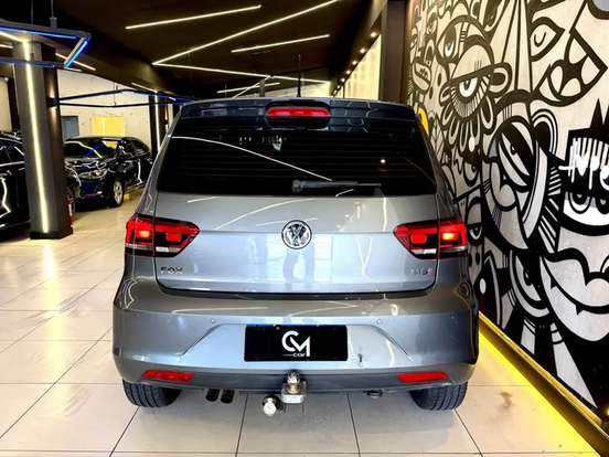 VOLKSWAGEN-FOX-2015