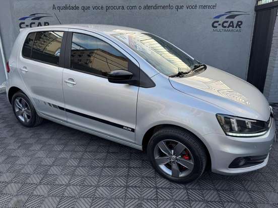 VOLKSWAGEN-FOX-2016