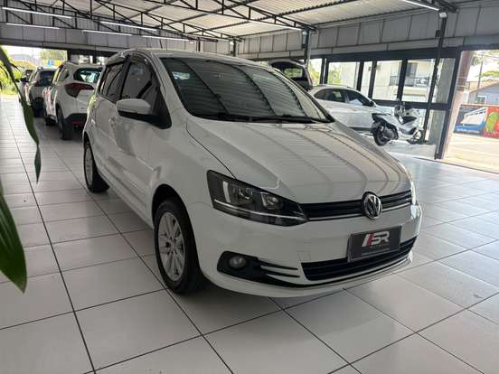 VOLKSWAGEN-FOX-1.6 MSI TOTAL FLEX CONNECT 4P I-MOTION VOLKSWAGEN-FOX-2018