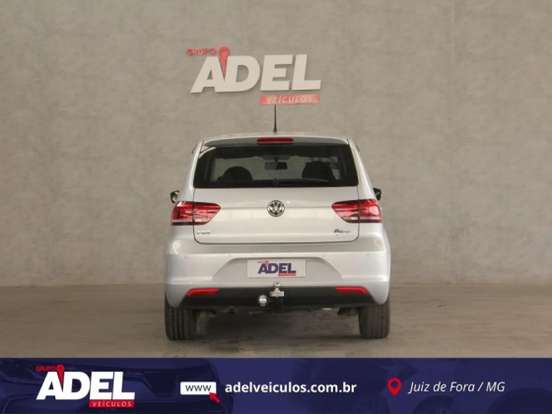 VOLKSWAGEN-FOX-2019