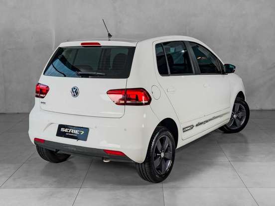 VOLKSWAGEN-FOX-2018
