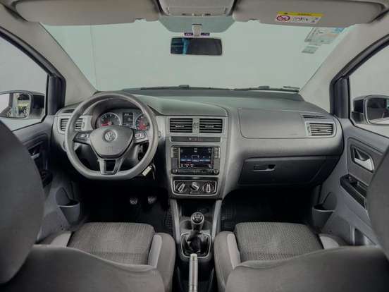 VOLKSWAGEN-FOX-2018