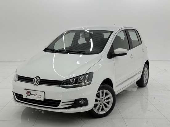 VOLKSWAGEN-FOX-2021