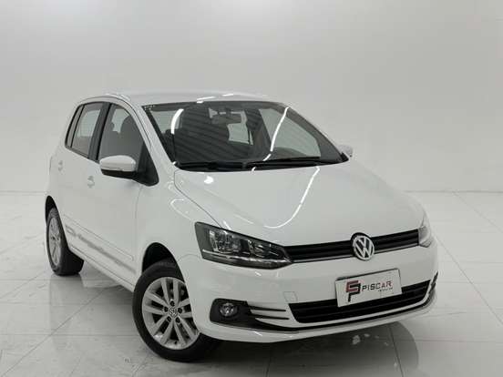 VOLKSWAGEN-FOX-2021