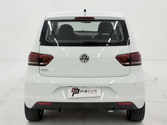 VOLKSWAGEN-FOX-2021
