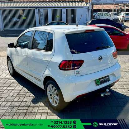 VOLKSWAGEN-FOX-2021