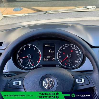VOLKSWAGEN-FOX-2021