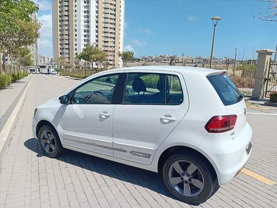 VOLKSWAGEN-FOX-1.6 MSI TOTAL FLEX CONNECT 4P MANUAL VOLKSWAGEN-FOX-2020