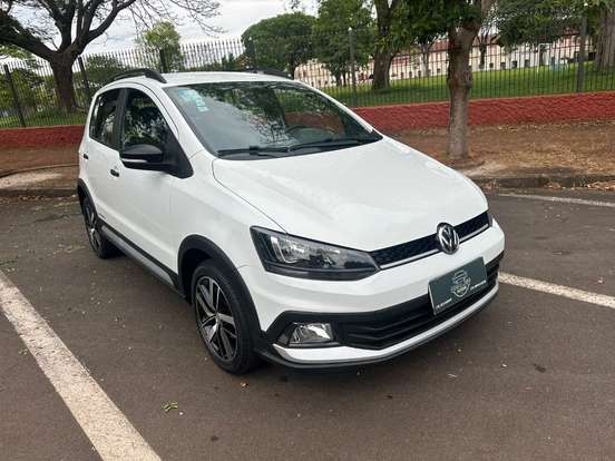 VOLKSWAGEN-FOX-1.6 MSI TOTAL FLEX XTREME 4P MANUAL VOLKSWAGEN-FOX-2018