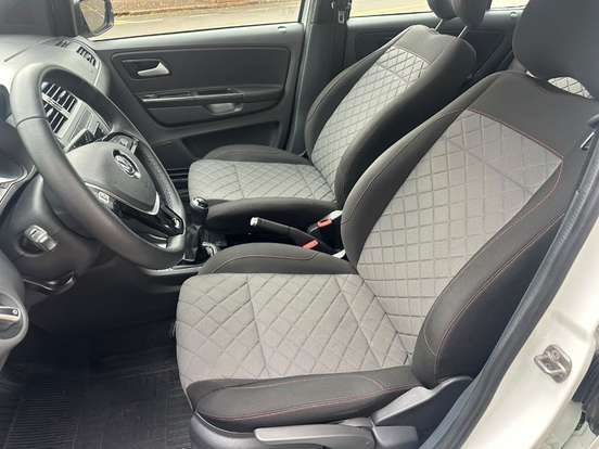 VOLKSWAGEN-FOX-1.6 MSI TOTAL FLEX XTREME 4P MANUAL VOLKSWAGEN-FOX-2018