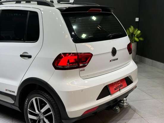 VOLKSWAGEN-FOX-2018