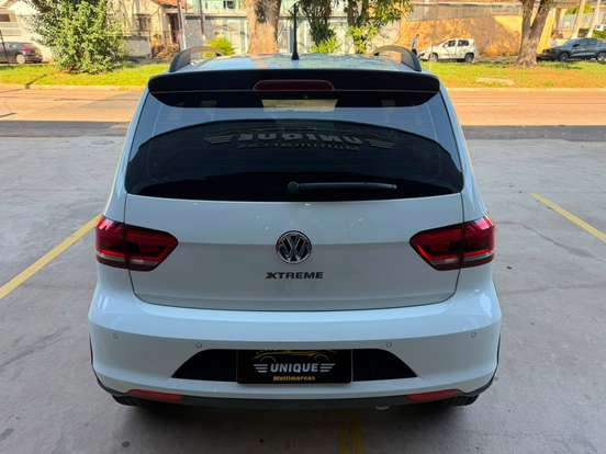 VOLKSWAGEN-FOX-2020