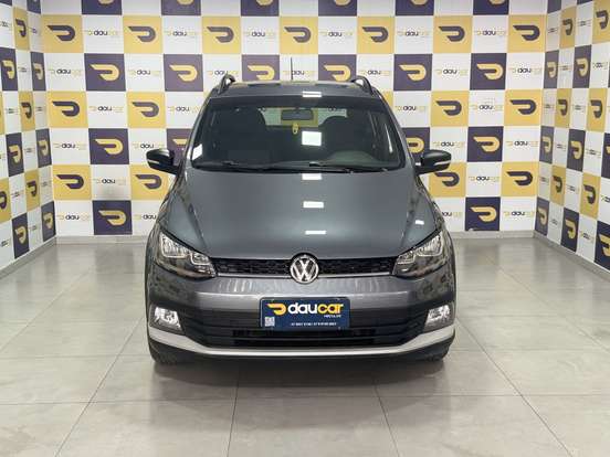 VOLKSWAGEN-FOX-2018
