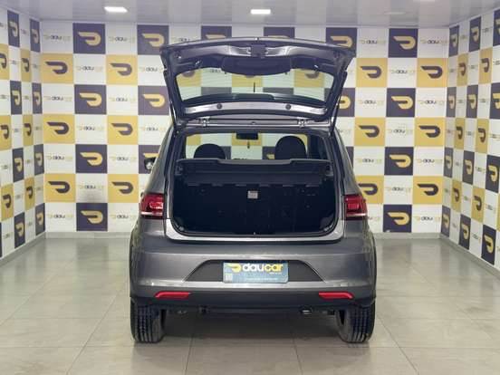 VOLKSWAGEN-FOX-2018