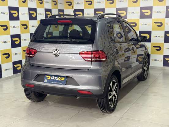 VOLKSWAGEN-FOX-2018