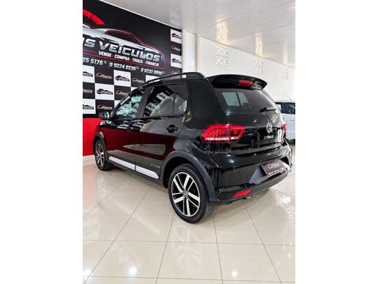 VOLKSWAGEN-FOX-2019