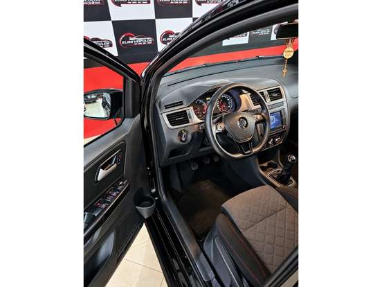 VOLKSWAGEN-FOX-1.6 MSI TOTAL FLEX XTREME 4P MANUAL VOLKSWAGEN-FOX-2019