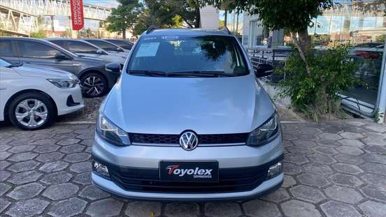 VOLKSWAGEN-FOX-2020