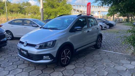 VOLKSWAGEN-FOX-2020