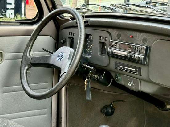 VOLKSWAGEN-FUSCA-1995