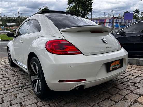 VOLKSWAGEN-FUSCA-2012