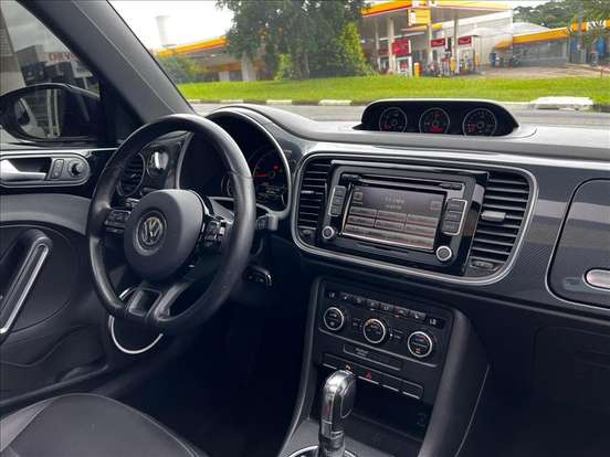 VOLKSWAGEN-FUSCA-2012