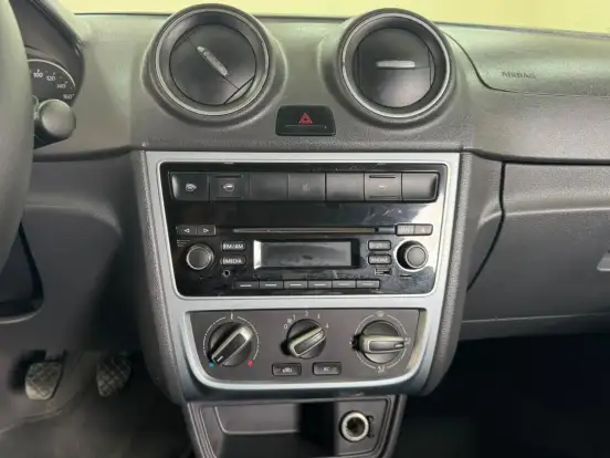 VOLKSWAGEN-GOL-2014