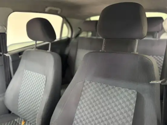 VOLKSWAGEN-GOL-2014