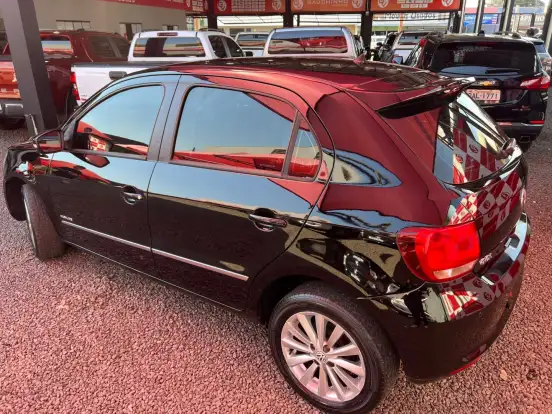 VOLKSWAGEN-GOL-1.6 MI HIGHLINE 8V FLEX 4P MANUAL VOLKSWAGEN-GOL-2013