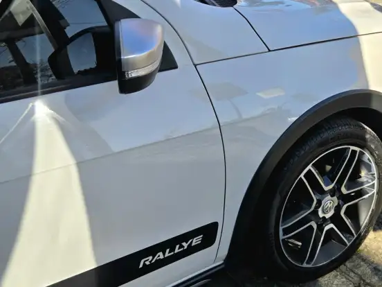 VOLKSWAGEN-GOL-2014