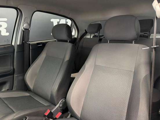 VOLKSWAGEN-GOL-2023
