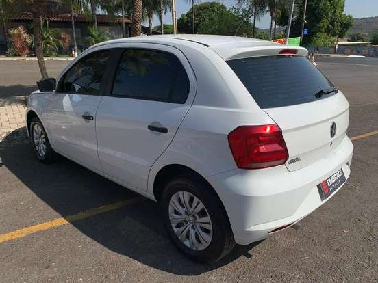VOLKSWAGEN-GOL-2017