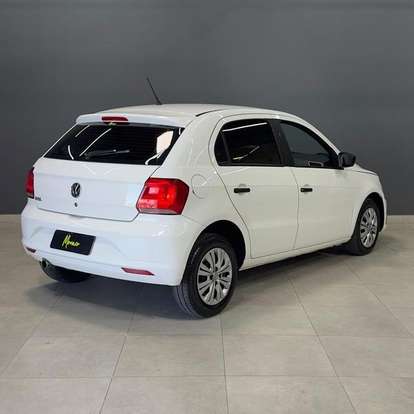 VOLKSWAGEN-GOL-2017