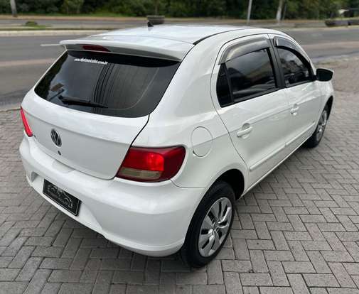 VOLKSWAGEN-GOL-2011