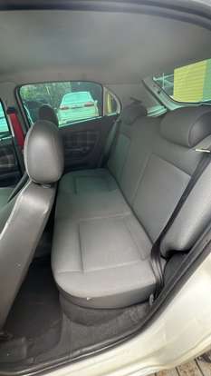 VOLKSWAGEN-GOL-1.0 MI 8V FLEX 4P MANUAL G.V VOLKSWAGEN-GOL-2009