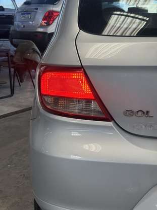 VOLKSWAGEN-GOL-2009
