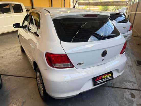 VOLKSWAGEN-GOL-2012