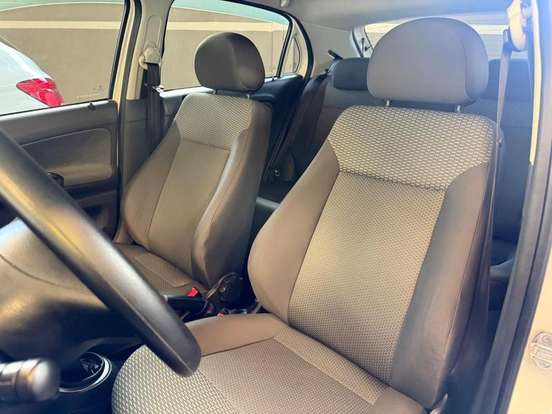VOLKSWAGEN-GOL-1.0 MI 8V FLEX 4P MANUAL G.V VOLKSWAGEN-GOL-2012