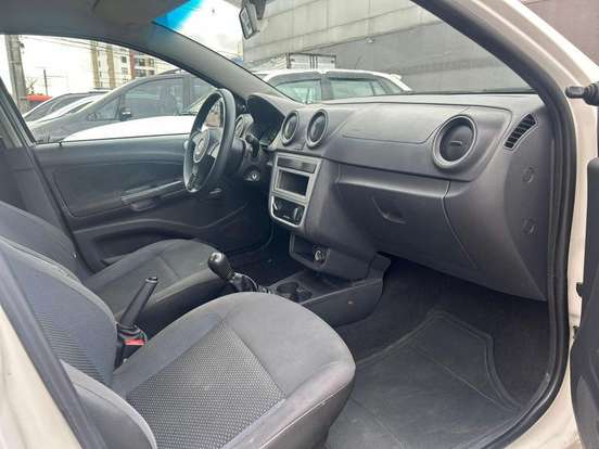 VOLKSWAGEN-GOL-2014