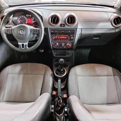 VOLKSWAGEN-GOL-2015