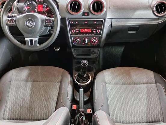 VOLKSWAGEN-GOL-1.0 MI ROCK IN RIO 8V FLEX 4P MANUAL VOLKSWAGEN-GOL-2015