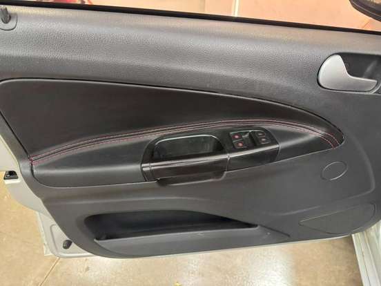 VOLKSWAGEN-GOL-2011