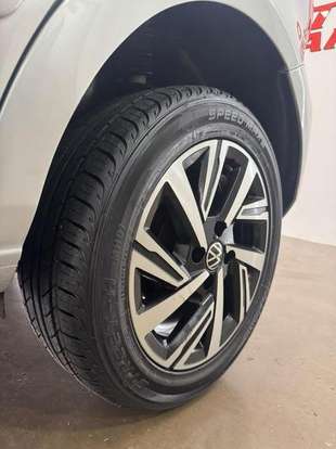 VOLKSWAGEN-GOL-2011