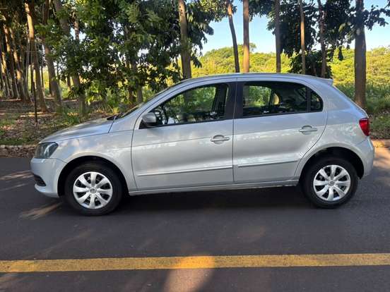 VOLKSWAGEN-GOL-1.6 MI 8V FLEX 4P MANUAL G.VI VOLKSWAGEN-GOL-2013